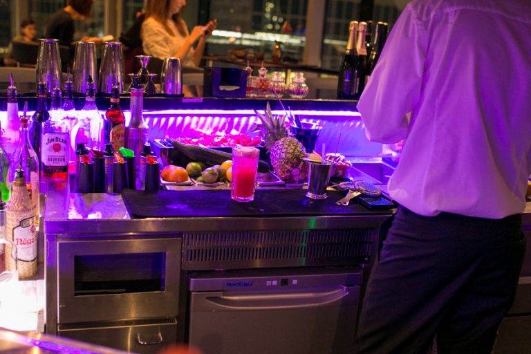 22ND Lounge und Bar im Innside Frankfurt Eurotheum | Männer Style